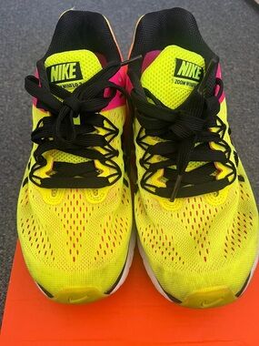 Nike Women Neon Yellow & Black Running Sneakers